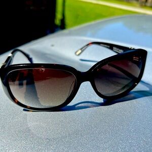 New with tags SOLVARI BLING SUNGLASSES